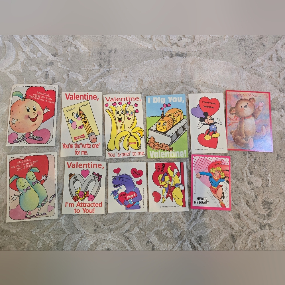 11 Vintage 1980s-1990s Assorted Valentine's Day Cards